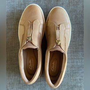 Clarks Layton Rae Leather Sneaker Size 9